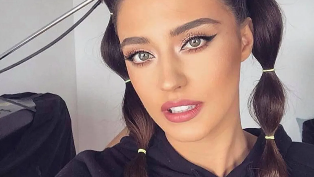 Antonia s-a pozat fără sutien, iar masculii au înnebunit. “Ești bună rău!” Fotografii incendiare cu artista