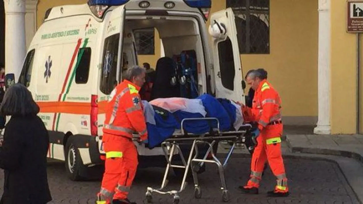 ACCIDENT CUMPLIT! S-au răsturnat cu maşina pe care o furaseră în Italia! Ce s-a întâmplat cu cei doi români