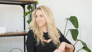 Din ce face bani, de fapt, Otniela Sandu: "M-aş speria dacă aş calcula bugetul"