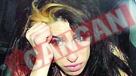 Amy s-a luat la bataie cu paparazzii