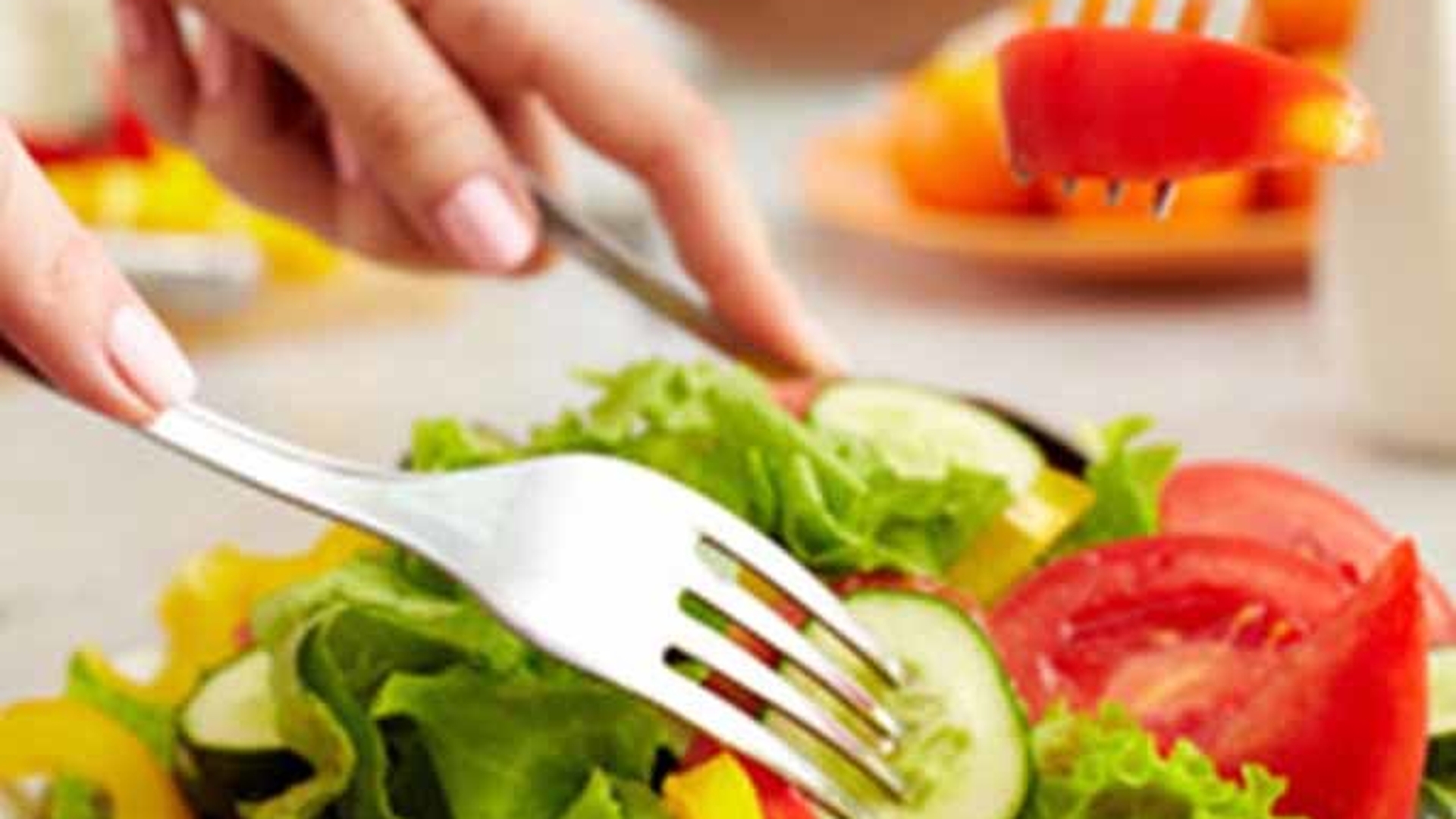 Mănânci grăsimi şi slăbeşti! Ce presupune dieta ketogenică