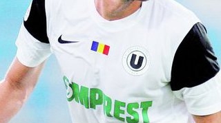 Colegul "Printului" Cristea s-a dat la fosta doamna Tardea. Szukala si Badeasca, sarutari fierbinti in club