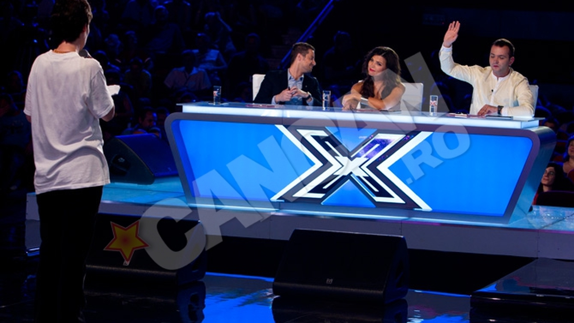 Uite cum arata juriul X Factor la auditii!