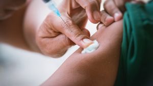 Medicul Virgil Musta, explicații despre prima reacție adversă rară apărută în România, după administrarea vaccinului COVID