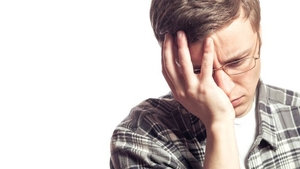 Simţi că nu eşti suficient de bun şi ţi-e ruşine uneori? Psihologii susţin că este sănătos să simţi asta!