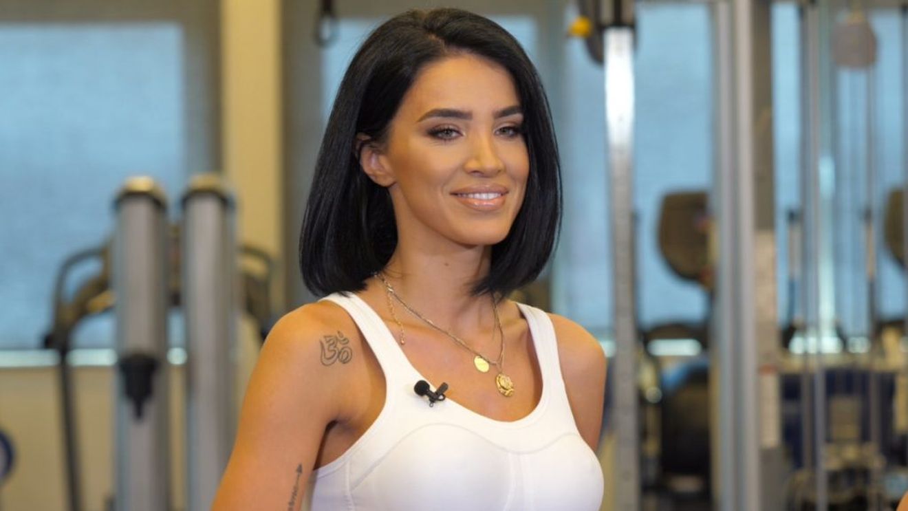 Adelina Pestrițu va deveni pentru a doua oară mamă? Un prieten a dat-o de gol: „Ești gravidă!”