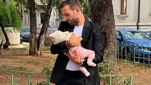 Mihai Morar și-a botezat fetița, pe Roua. Primele imagini de la eveniment