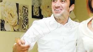 I-au stins lumina lui Lutu! S-a dus in Spania sa recupereze TVA-ul pe lustre!