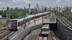 Panică într-o stație de metrou din Viena. O româncă a atacat două persoane cu o forfecuță de unghii