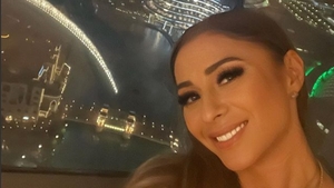 Anamaria Prodan îşi trăieşte viața de femeie liberă în Dubai! Cum a fost surprinsă sexy impresara alături de musculoșii Superkombat