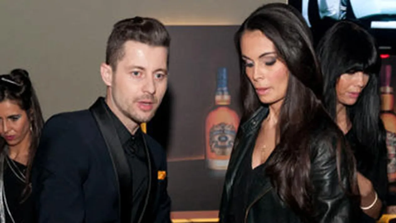 Adi Sina si-a cumparat o masina noua! Uite ce bolid conduce acum artistul: E superba