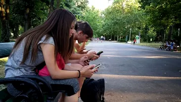 Imaginile au devenit virale! Ce au făcut câțiva tineri din Iași după ce au scăpat din izolare