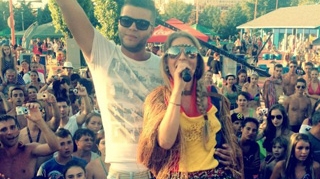 Corina este a lui: "L-am gasit pe baiatul care vrea sa-mi arate casa... din Constanta"! Vezi aici cum arata tipul!