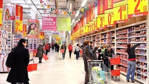 Ce program au magazinele şi instituţiile publice în zilele de Paşte