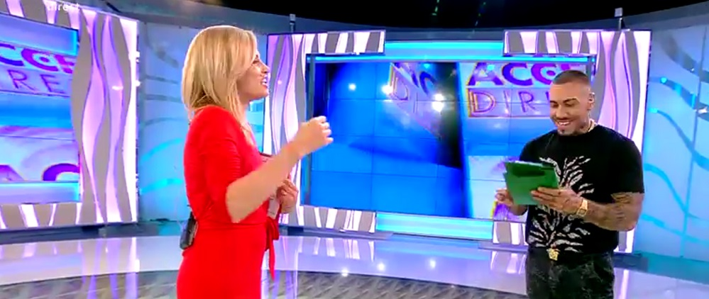 Simona Gherghe, la un pas să fie accidentată din vina lui Alex Velea. Ce s-a întâmplat în platoul de la “Acces Direct”
