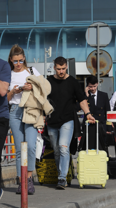 Alina Eremia si iubi suprinși la intoarcerea din Dubai