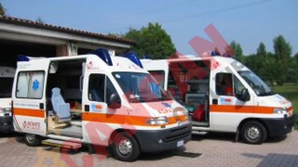 Sase ambulante pentru urgenta si doua masini SMURD au fost trimise pentru a asigura asistenta medicala la concertul AC/DC