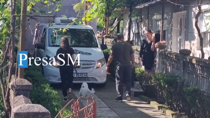 Imaginile durerii! Bianca și Patrizia au ajuns acasă în rochii de mireasă/ sursă toto: captură video
