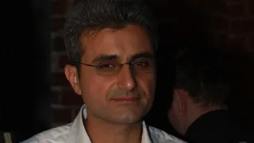 Turcescu a trecut la munca de jos! S-a facut sofer de taxi!