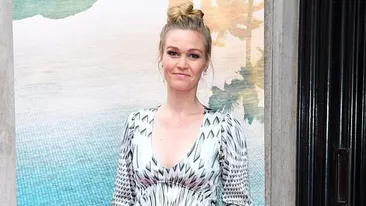 Julia Stiles este însărcinată! Prima imagine cu burtica de gravidă a actriţei