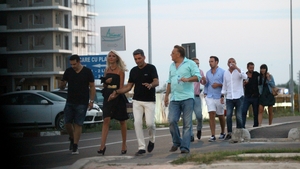 Seicii sunt mici copii pe langa Marcel Toader. Fostul sot al Gabrielei Cristea invarte pe deget patru tinere pe seara! Vezi cum