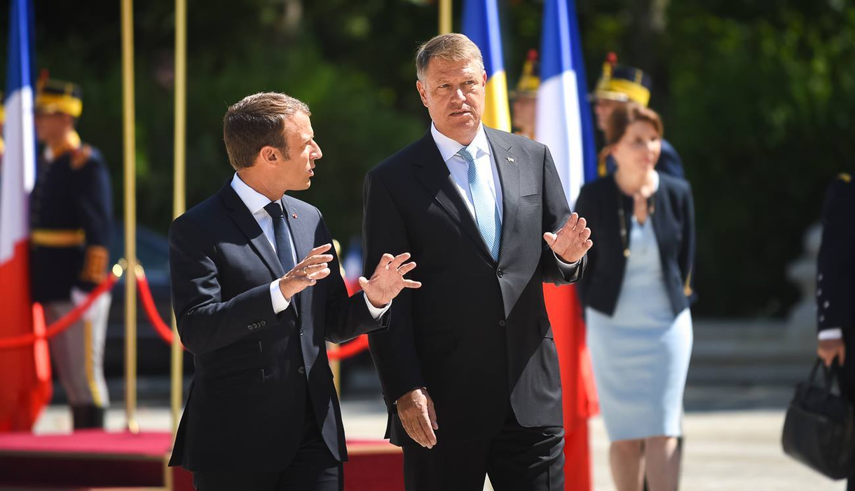 Emmanuel Macron vorbind cu Klaus Iohannis