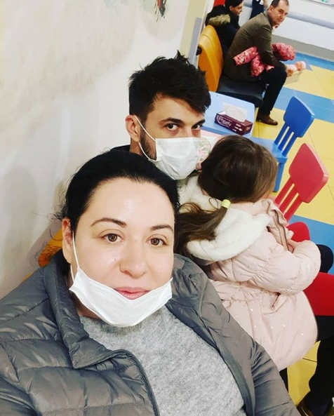 Oana Roman, lovită în plin de criza provocată de coronavirus. “Ne vom baza pe pensia mamei!” Vedeta, probleme inclusiv cu fiica, Isabela