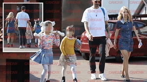 Să vezi şi să nu crezi! Au îngropat securea războiului, iar acum… Andreea Bălan și George Burcea, tablou de familie, la 5 ani de la divorț!