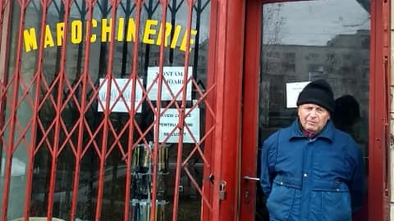 Domnul Oscar, bătrânul ieșean care poate repara și inimi frânte