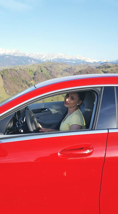 TOLEA CIUMAC i-a făcut un cadou impresionant soţiei sale ALINA la 3 ani de la căsnicie! Ce reacţie a avut LEO de la STREHAIA când a văzut darul