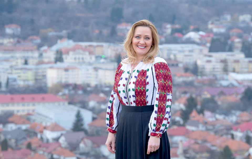 Elena Lasconi, primărița din Câmpulung Muscel, prima reacție după ce Alexandra Stan și Emanuel Necatu s-au despățit. “Este o poveste tristă”