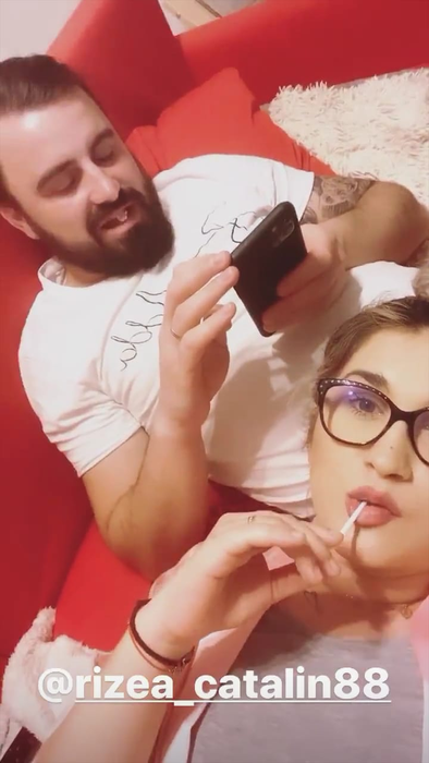 Adda și-a prins soțul cu poze XXX în telefon, primite de la câteva femei: “Îți trag una acum”. Declarațiile incredibile ale cântăreței
