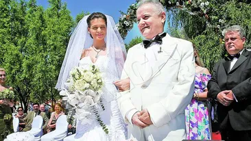 Moni i-a marturisit ca a fost violata de doua ori, dar nu a mentionat nimic despre prostitutie! Povestea pe care i-a vandut-o lui Iri inainte de nunta