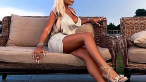 Loredana Chivu bifează o altă apariție incendiară pe Instagram. Ce i-a rugat pe fani să facă. FOTO