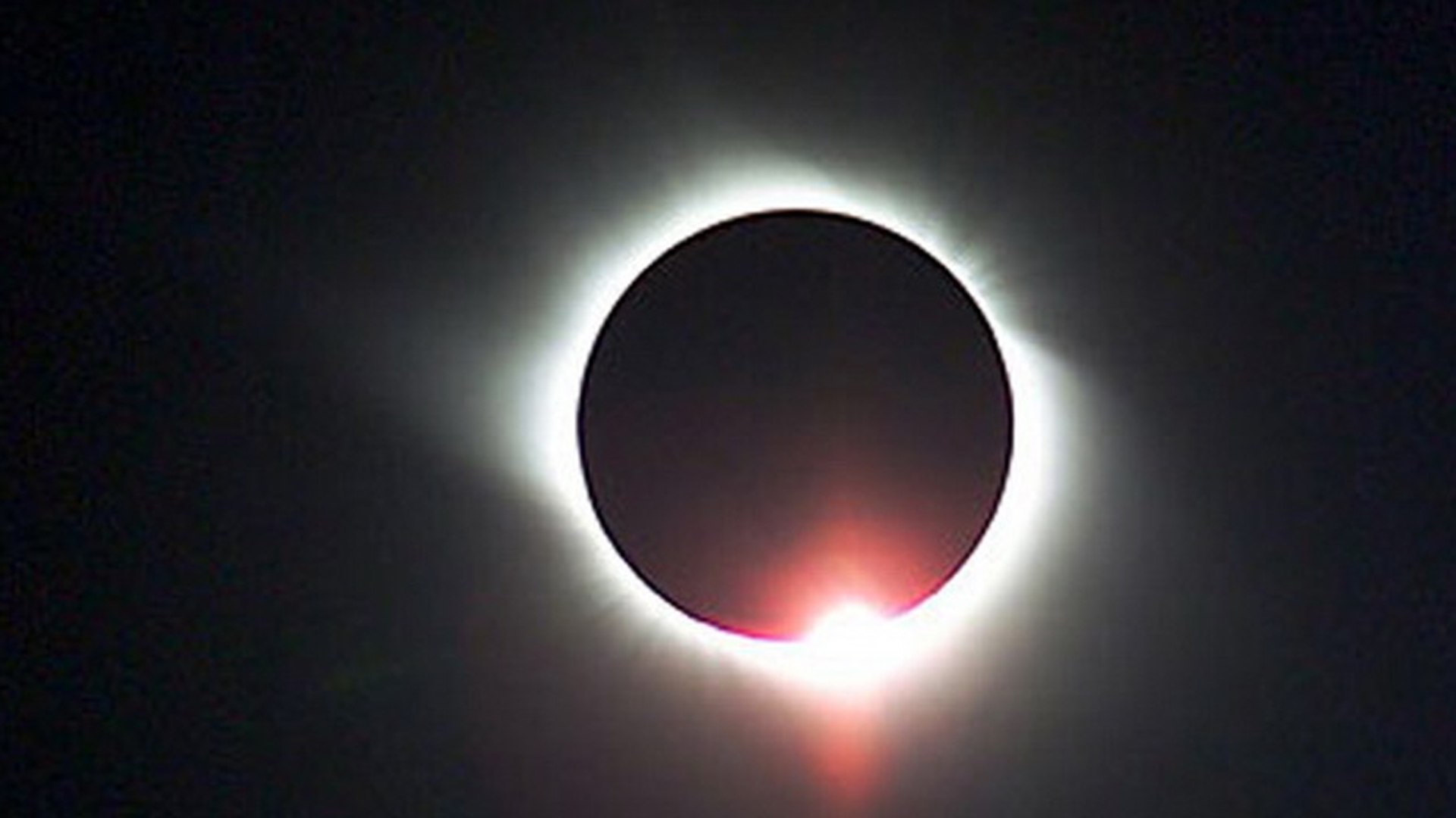 ORELE cand ECLIPSA DE SOARE va fi vizibila din Romania! N-ai voie sa ratezi acest moment! IMAGINI LIVE