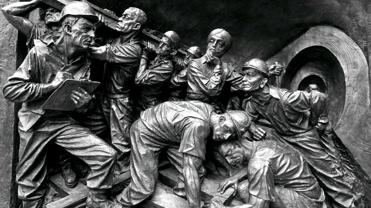 Răscoala minerilor care a zguduit Valea Jiului. Cum fierbea Complexul Energetic Hunedoara acum 10 ani și de ce a ajuns astăzi în faliment