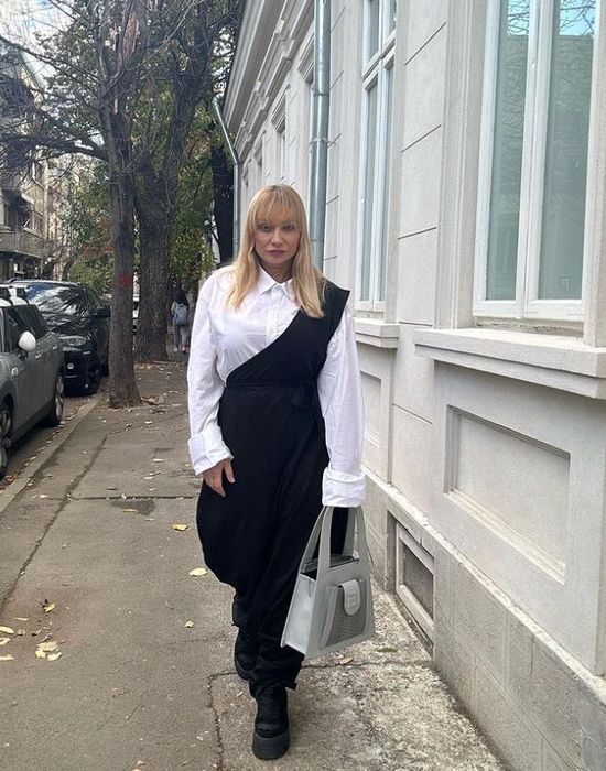 Actrița dezvăluie că are o mască în fața oamenilor