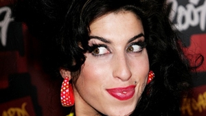 Concluziile decesului! Amy Winehouse a baut pana a murit! Avea alcoolemia de 4 ori peste limita normala!