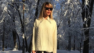 De NERECUNOSCUT! Cum arata Laura Cosoi complet nemachiata! Fanii au fost socati!