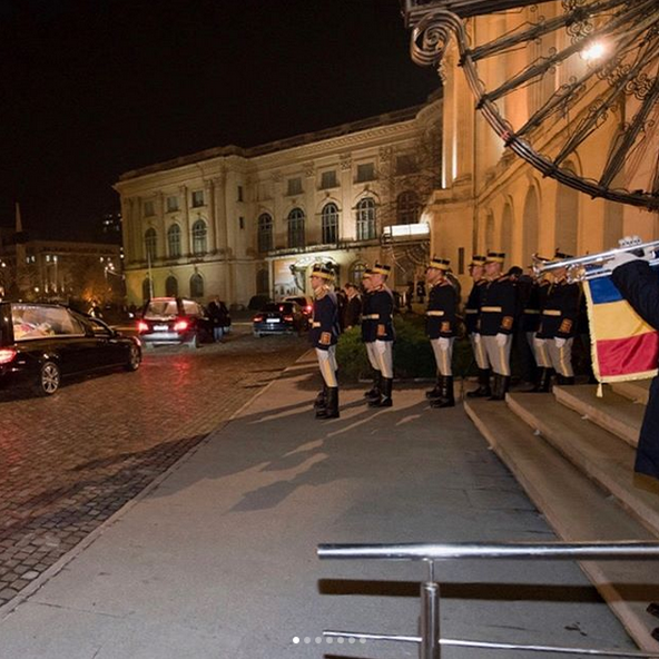 Imagini de la ceremonia funerară a Regelui Mihai I de la Palatul Regal