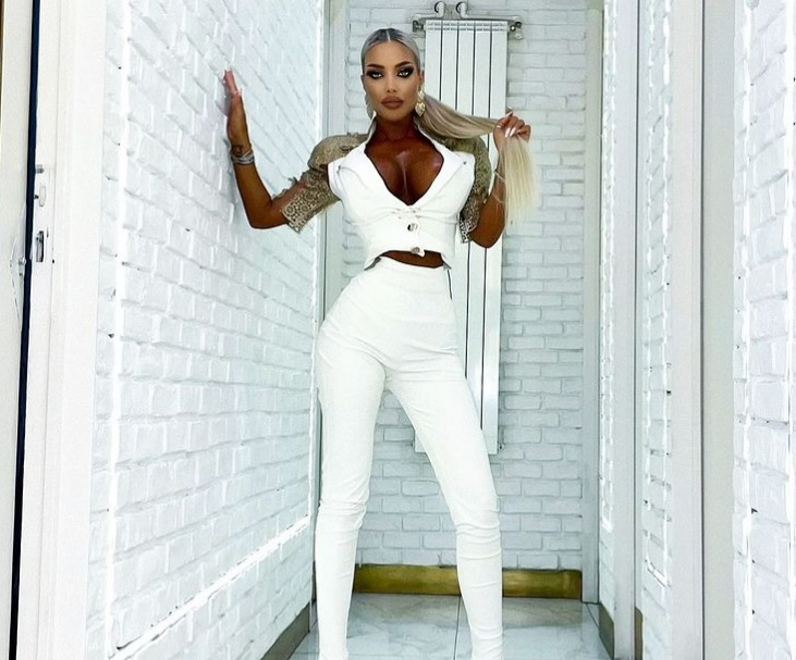 Loredana Chivu, super-sexy