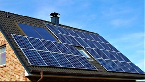 Bani mai mulți de la stat pentru panourile fotovoltaice! Ministerul a anunțat când încep înscrierile