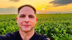 Dan Negru, de partea țăranilor din România: „Sunt țăran, știu cu ce se mănâncă agricultura”
