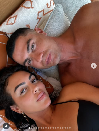 Cristiano Ronaldo a cerut-o, în sfârșit, de soție pe Georgina Rodriguez. Cum arată uriașul inel de logodnă