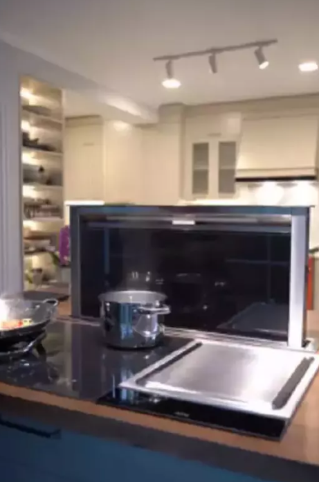 Cum arată casa lui Florin Dumintrescu. Bucătăria sa e asemănătoare cu cele din restaurante