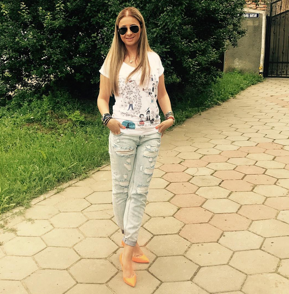 ANAMARIA PRODAN şi-a schimbat din nou look-ul! Aşa nu ai mai văzut-o niciodată