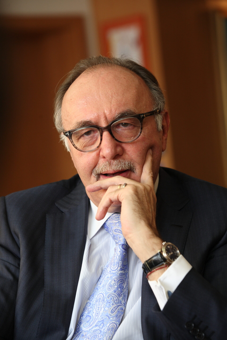 Milionarul Raul Doicescu (Bog’Art), șantajat. sursă - Mediafax