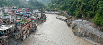 USGS arată cum s-au produs, exact, inundațiile din Nepal și Tibet: peste 160 de morți