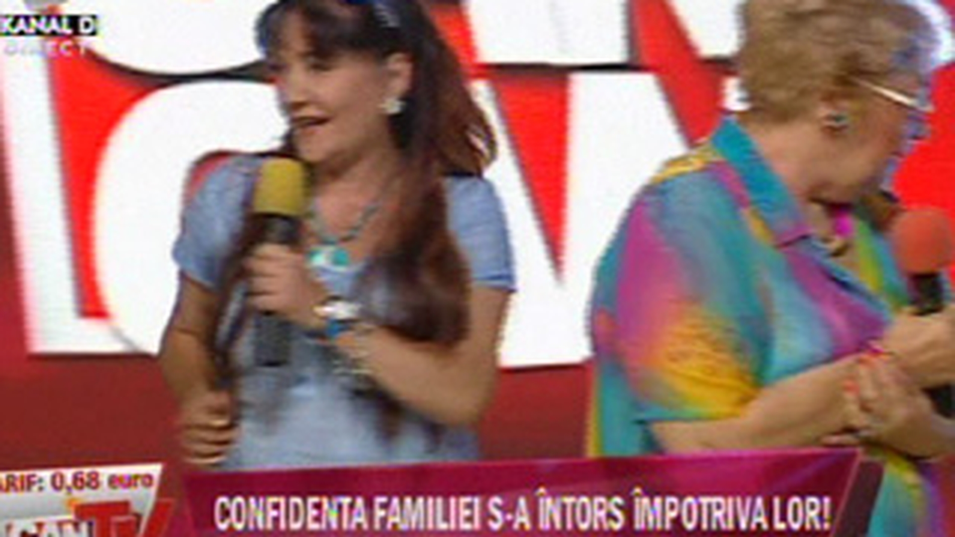 VIDEO Scandal ca la usa cortului! Marioara Zavoranu a bagat mana in parul Danei, fosta prietena a Oanei: "Ce te f*** pe tine grija de fata mea?"