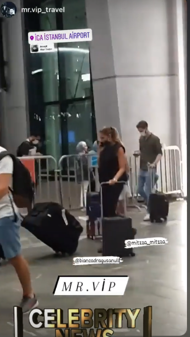 Cum a apărut Bianca Drăgușanu îmbrăcată în aeroportul din Istanbul. Cu cine a plecat diva în vacanță